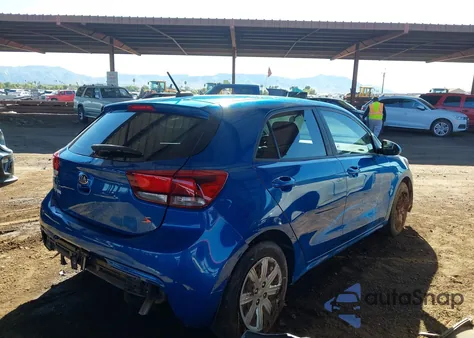 2021 Kia Rio 5-Door S z USA, uszkodzony, nr VIN 3KPA25AD8ME368002